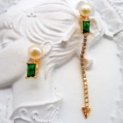AB Green Zircon Flat Pearl Stud Earrings