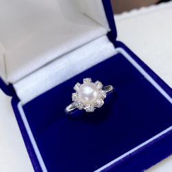  White pearl flower ring